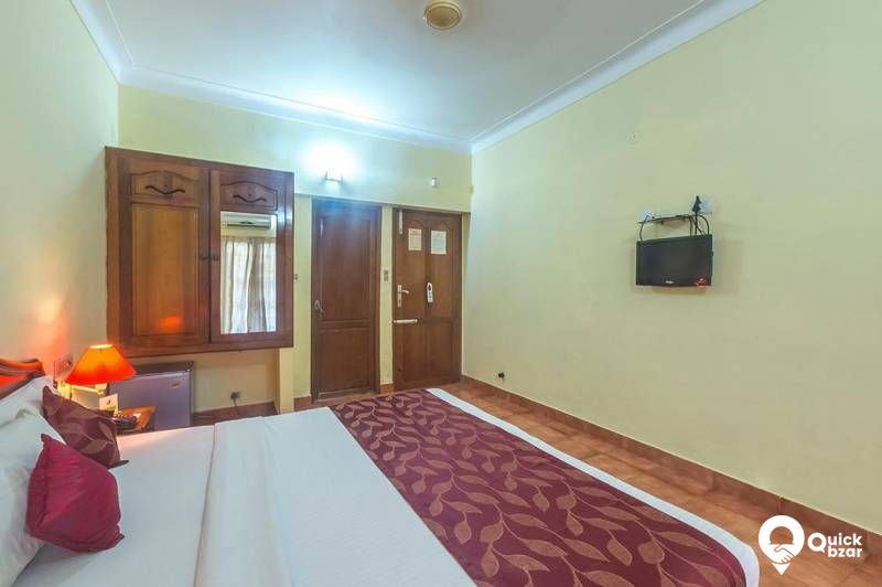 R13M KVLM JPH DELUXE AC ROOM