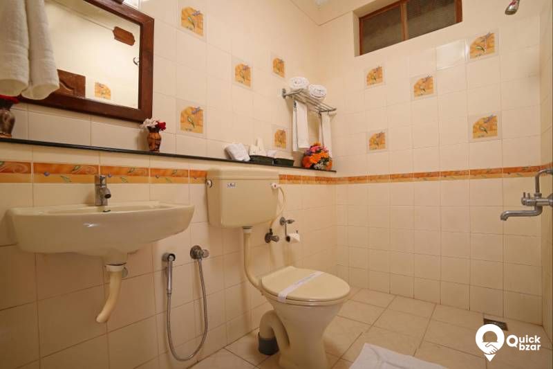 R13KVLM JPH SUPERIOR AC ROOM