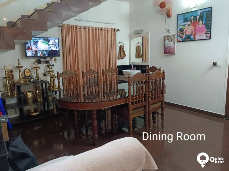 R8M HS EM NON AC FAMILY ROOM WITHOUT ATTACHED BALCONY