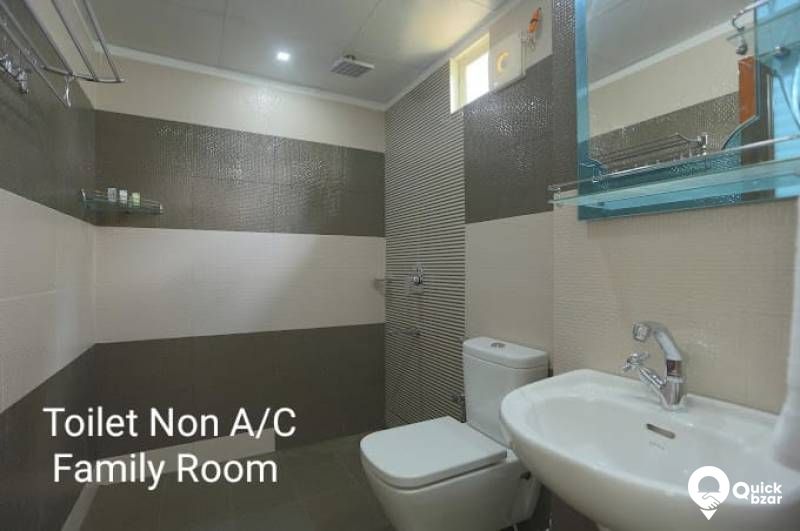 R8M HS EM NON AC FAMILY ROOM WITHOUT ATTACHED BALCONY