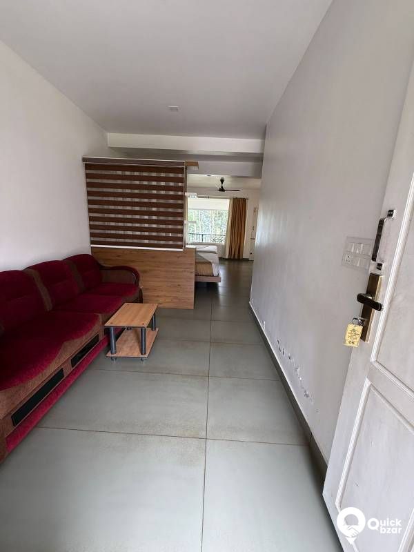 R3M HRR DELUXE ROOM (1 KING SIZE BED )
