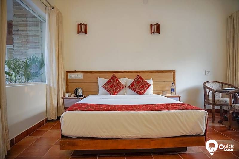 R3ATHI WH DELUXE ROOM