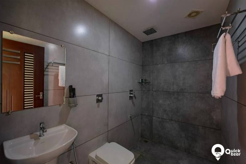 R158M RWA DELUXE AC