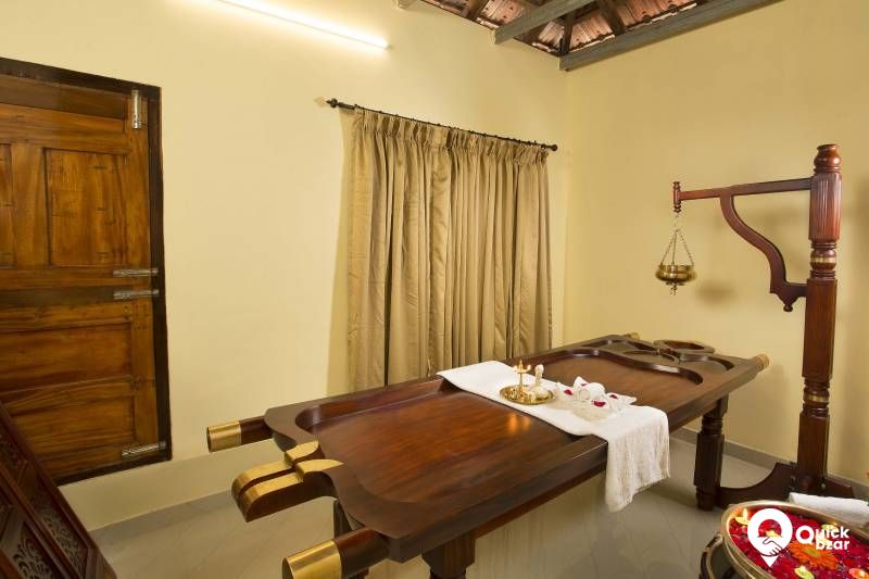 R18TH PTT HERITAGE deluxe AC ROOM