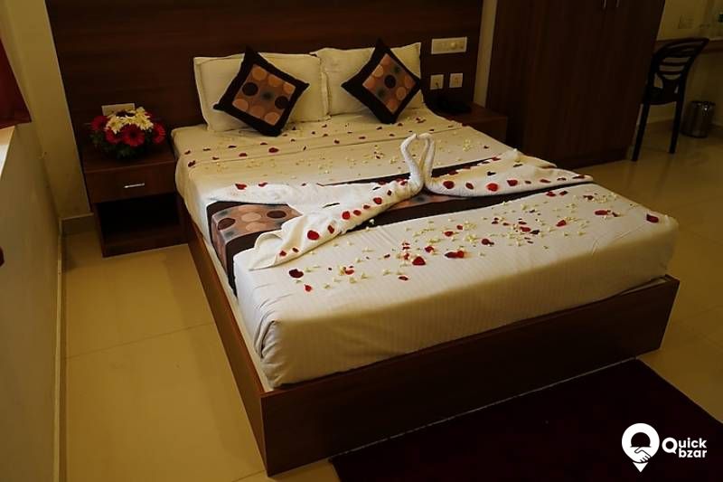 R18TH PTT SUITE ROOM AC