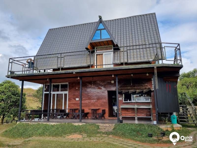 R17V ERCV MOUNTAIN VIEW BALCONY 4 BED FAMILY