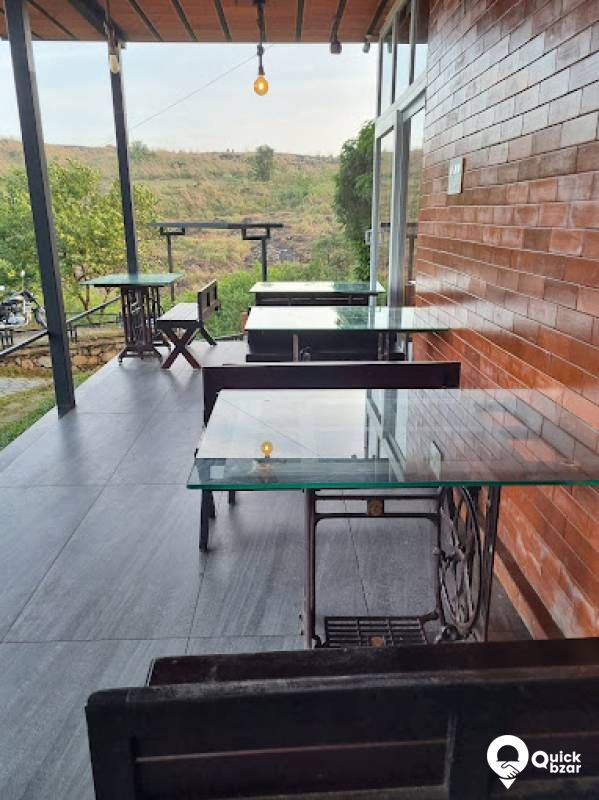 R17V ERCV MOUNTAIN VIEW BALCONY 4 BED FAMILY