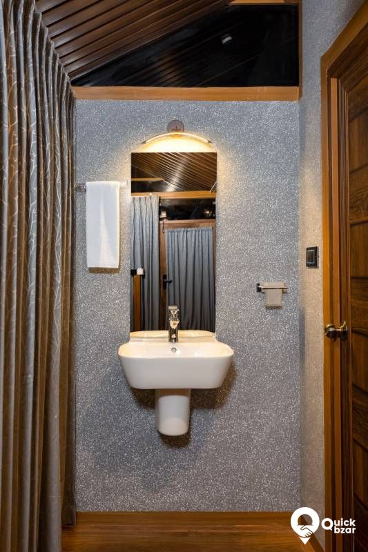R161M ECER LUXURY TREE HOUSE A/C