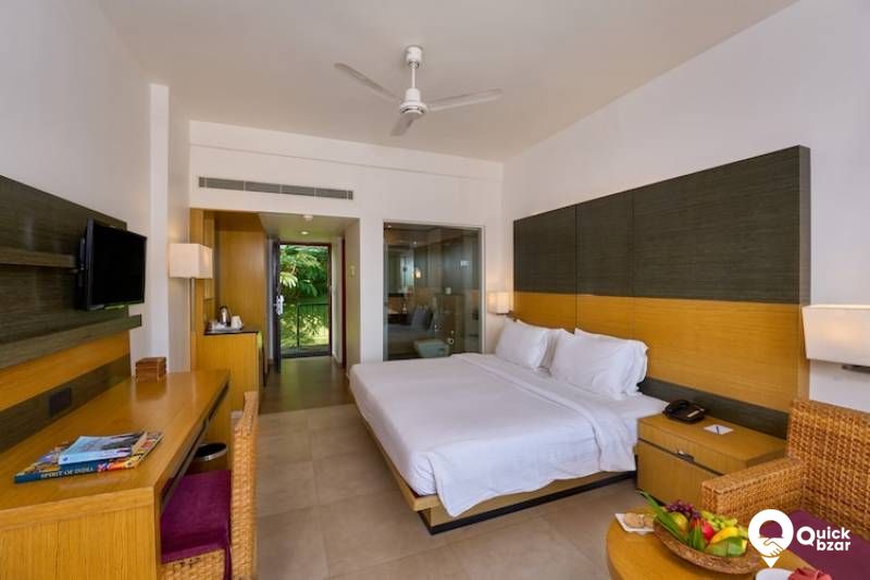 R23TH WGH PT CLUB ROOM
