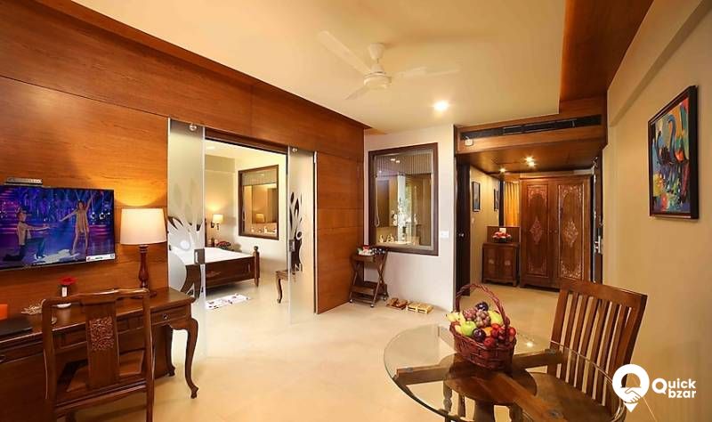R7A UBR LAKE VIEW SUITE ROOM