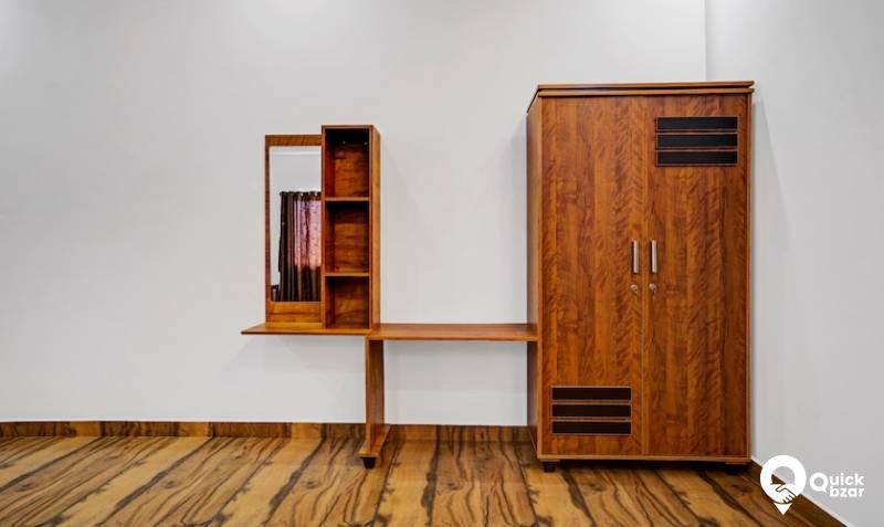 R167M THM EXECUTIVE ROOM