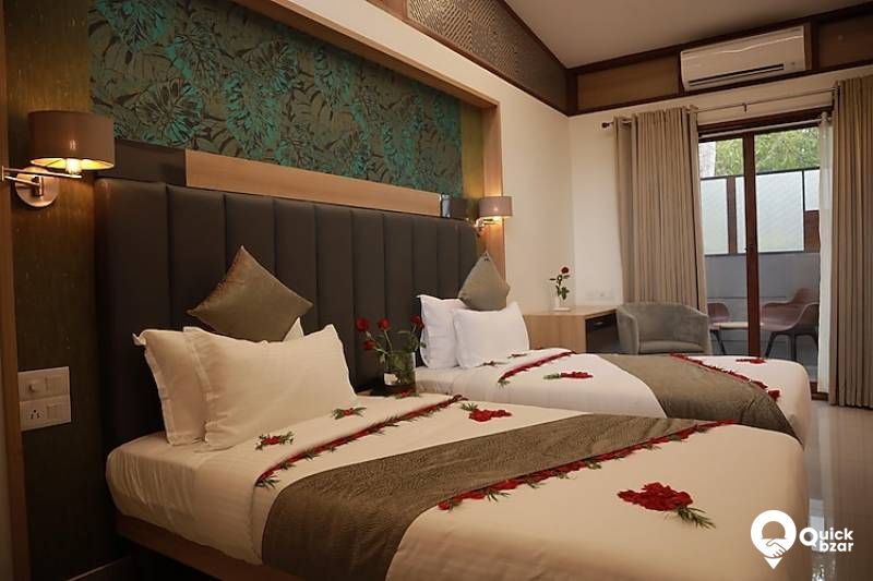 R10K LL DELUXE ROOM