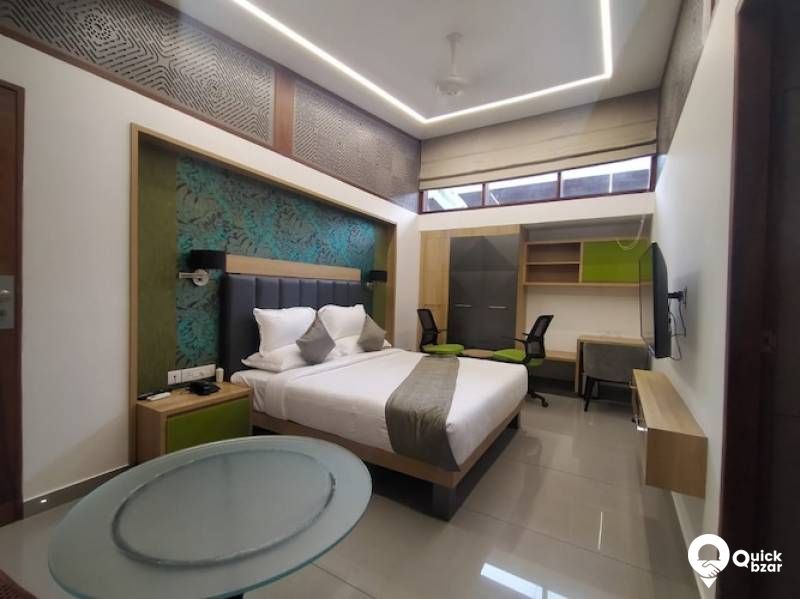 R10K LL TWO ROOM VILLA