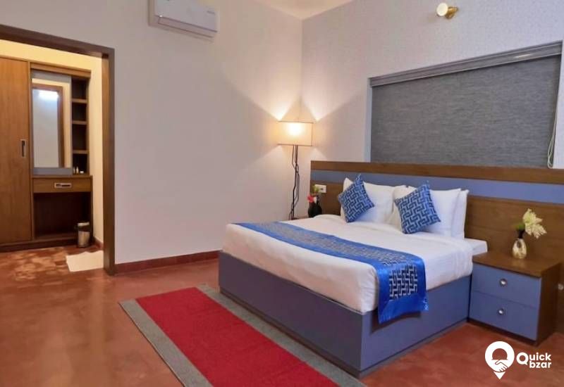 R46W AMMFR DELUXE AC ROOMS