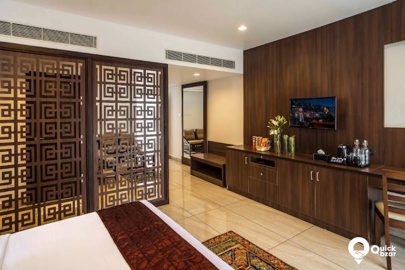 R25TH WARS AVENUE ROMANTIC SUITE ROOM