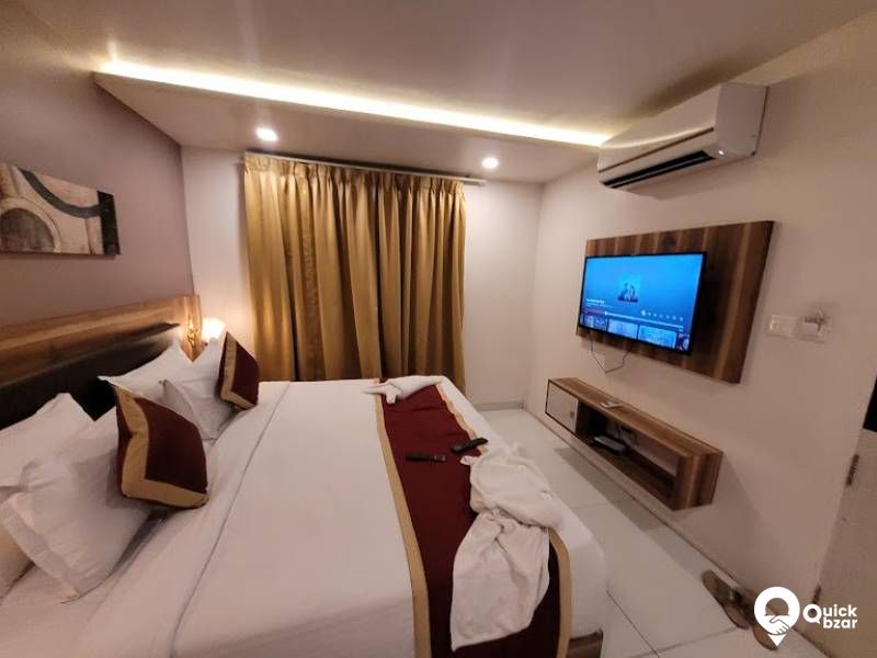 R47W LRC PREMIUM ROOM