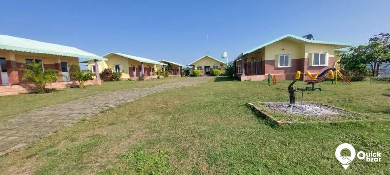 R172M PMHP HILL TOP DELUXE ROOM