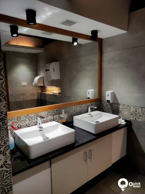 R1KNR ABH  SEA FACING ROOM