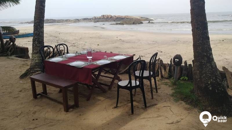 R2KNR CRBR BEACH HUT ROOM