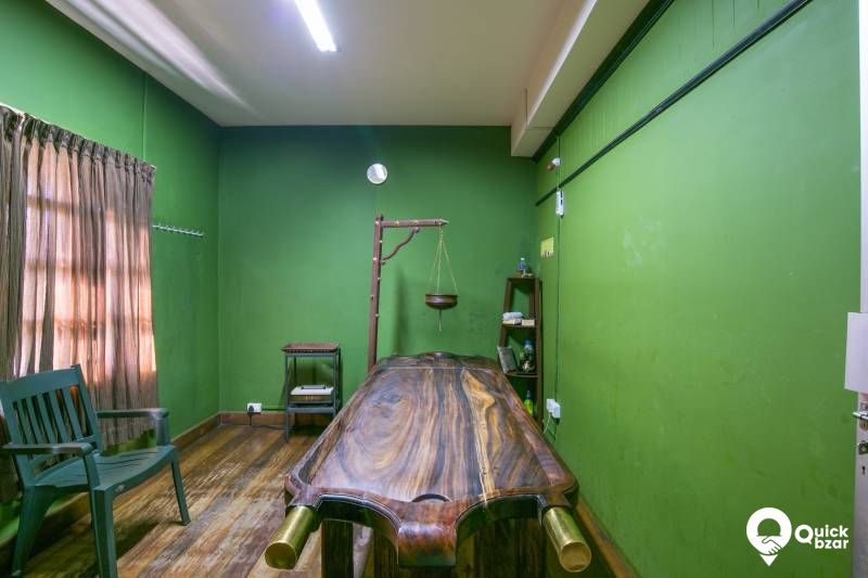 R174M TSM EXECUTIVE ROOM