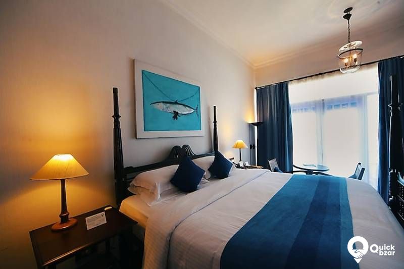 R13K BB DELUXE SEA FACING SUITE WITH BALCONY
