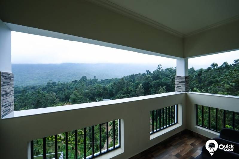 R118M BH VALLEY VIEW COTTAGE WITH BALCONY