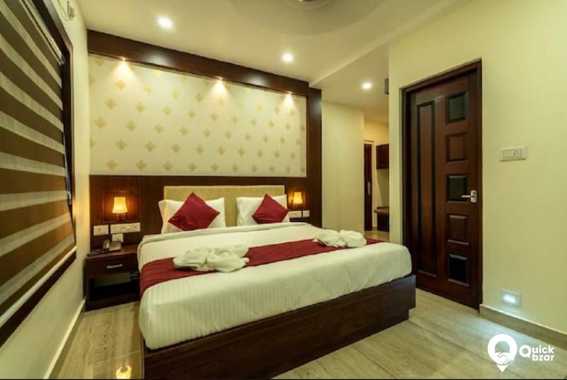 R6TR DR  ECONOMIC ROOM