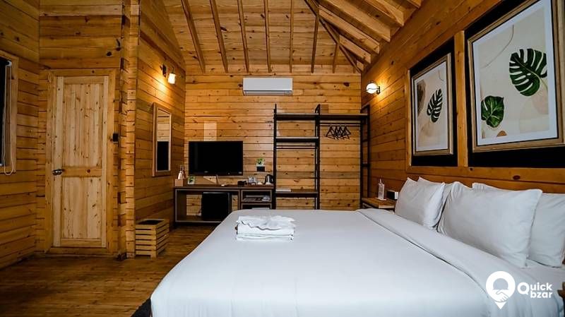 R51W MX IVY WOODEN CHALET
