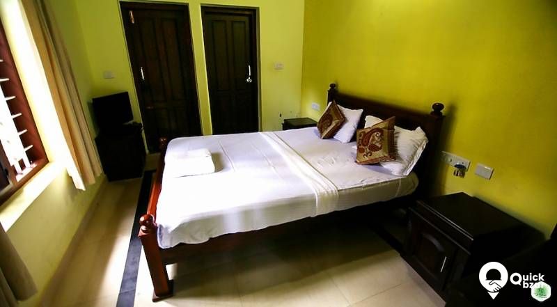 TWO BEDROOM COTTAGE NON AC