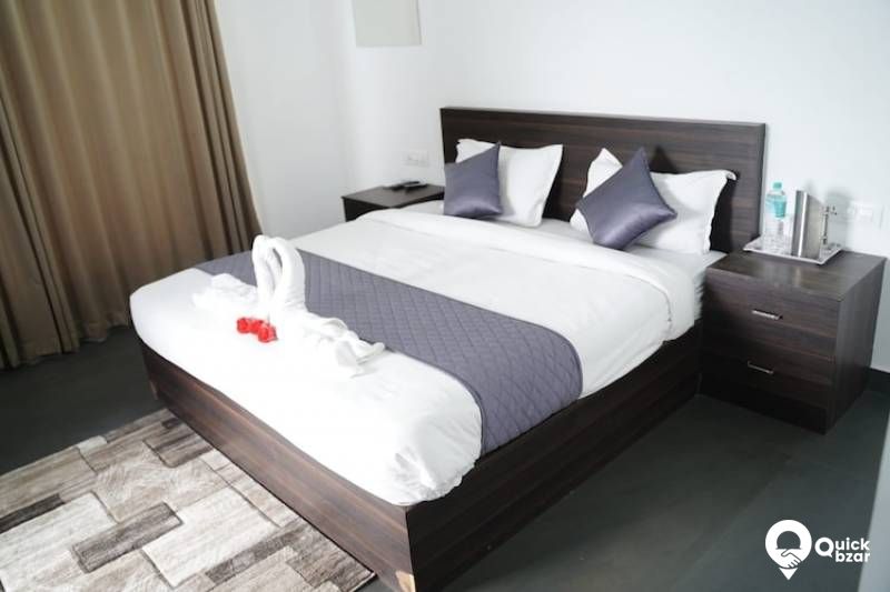 R56W KR COUPLE COTTAGE