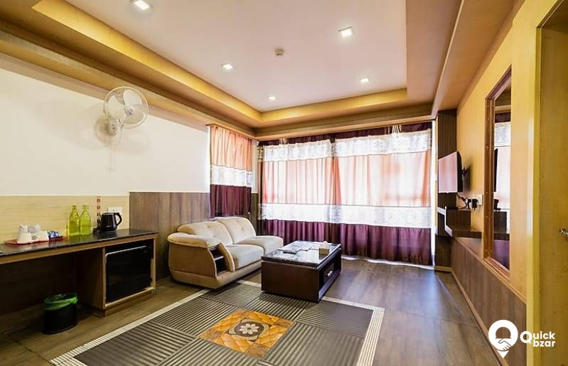 R49W PKT PREMIUM ROOM