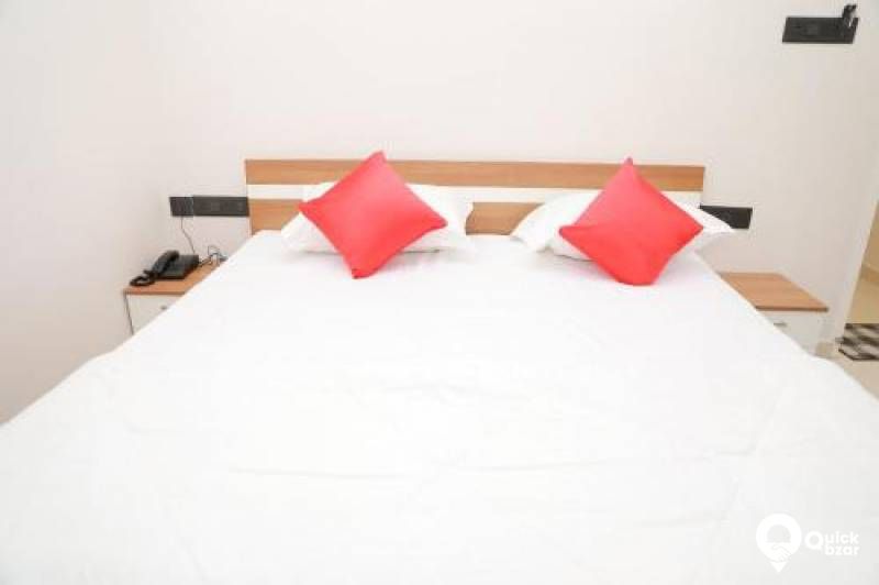 R1A HS CR QUEEN ROOM WITH BALCONY