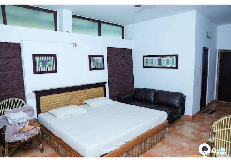R181M PR  EXECUTIVE COTTAGE