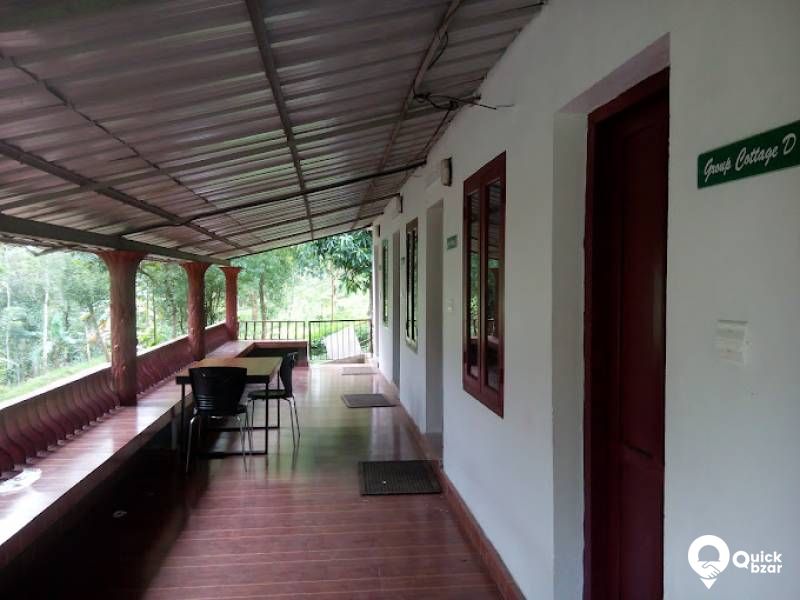 R181M PR  EXECUTIVE COTTAGE