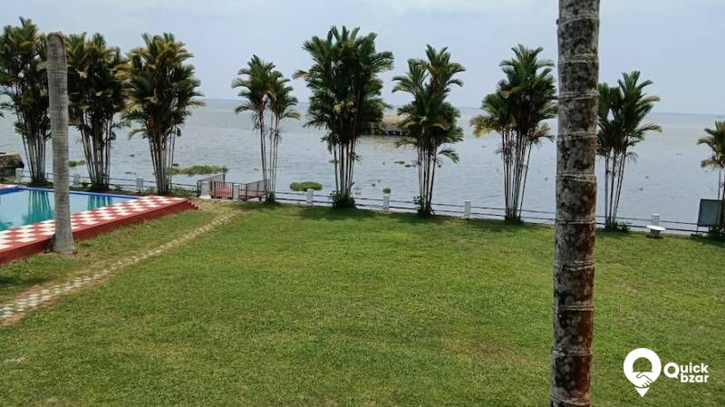 R1KT DGLR PREMIUM SUIT LAKE VIEW ROOM
