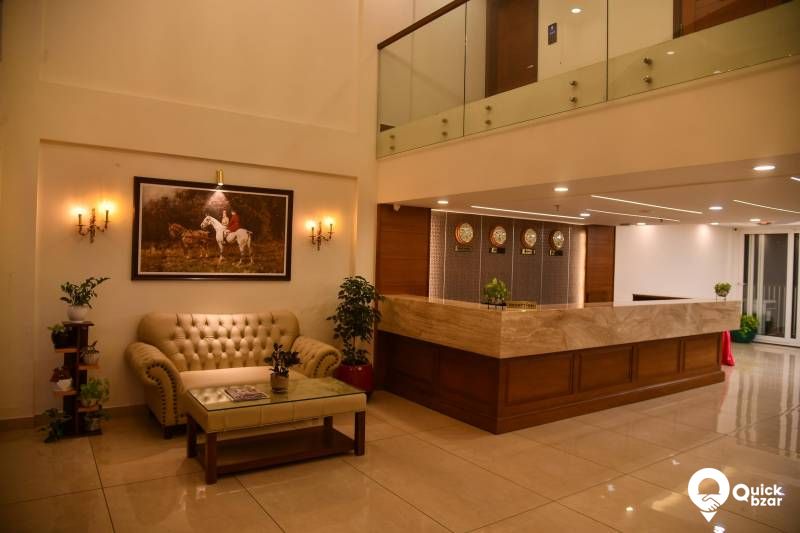 R183M BC EXECUTIVE ROOM