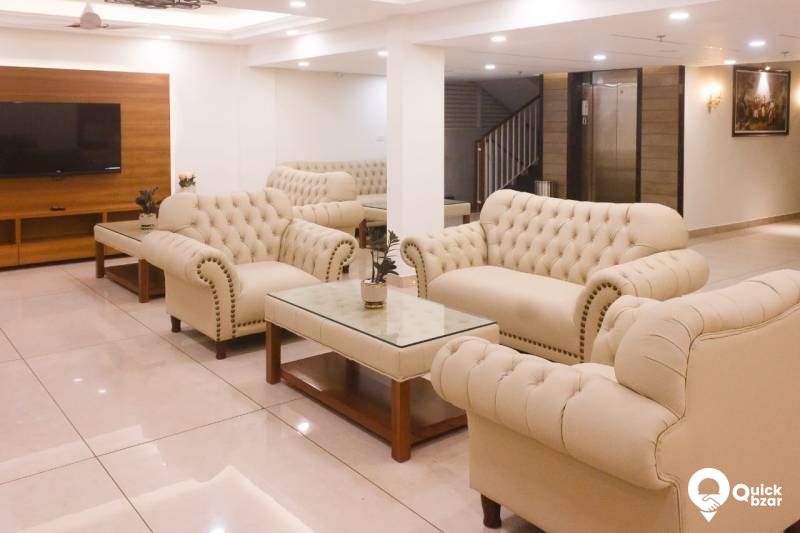 R183M BC DELUXE ROOM