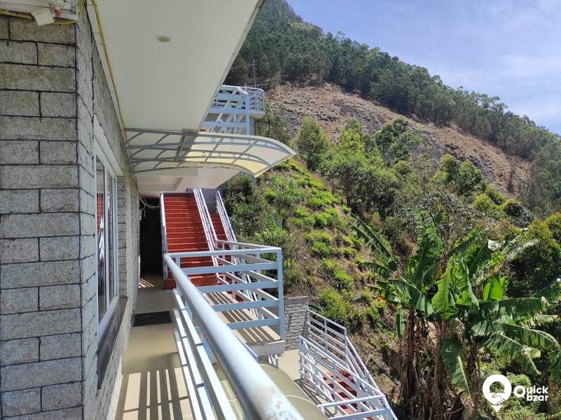 QB Stay R162M ECD CAPITHAN LUXURY TWIN SUITE