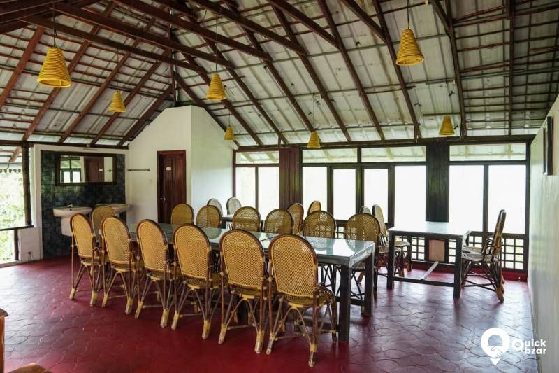 R181M PR GROUP COTTAGE