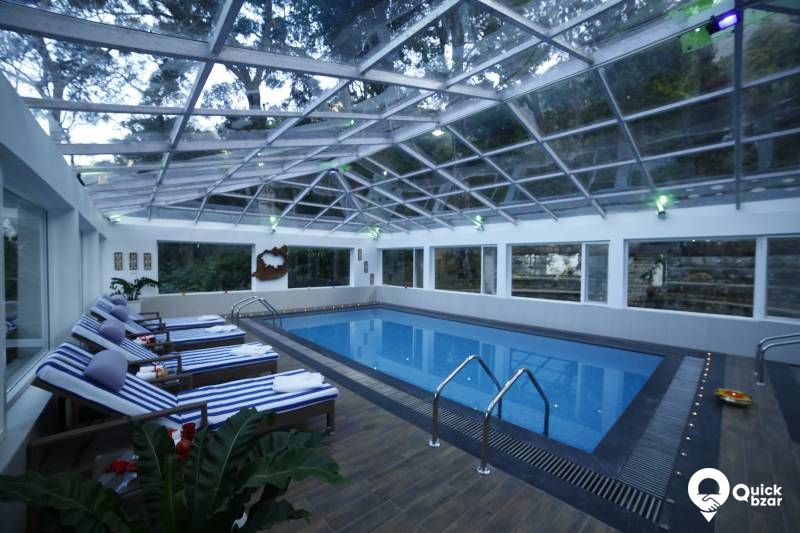 R163M WGH TTTM SAFFRON GRAND COTTAGE