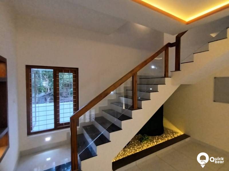 vattiyoorkavu junction samepam 5,25 cent 2100 sqft