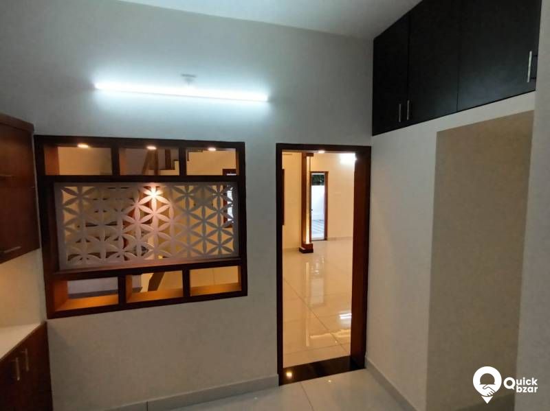vattiyoorkavu junction samepam 5,25 cent 2100 sqft