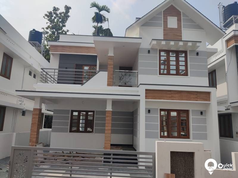 Newly Constructed indipendent Villa For Sale in Aluva