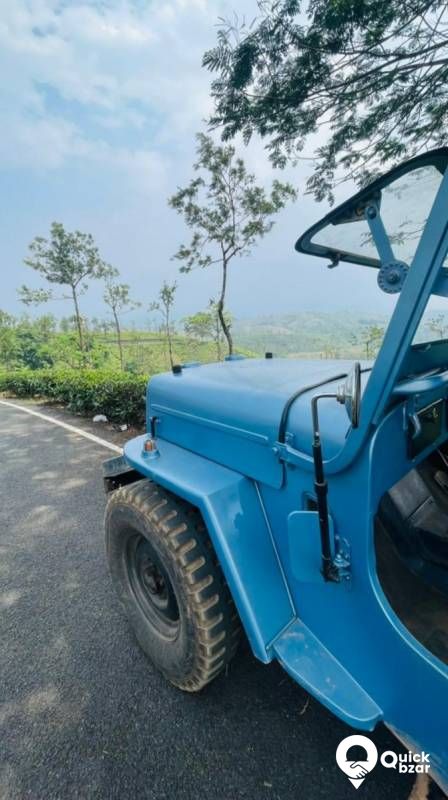 Mahindra Jeep 1993, power break, 4+1 gearbox, insurance full, paper wo