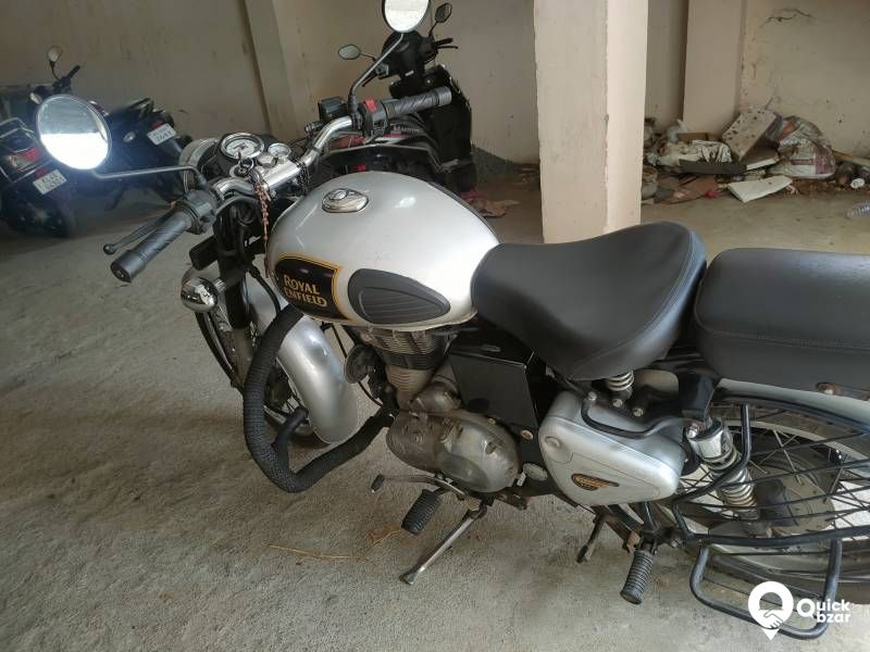 Classic 350 Silver And Black