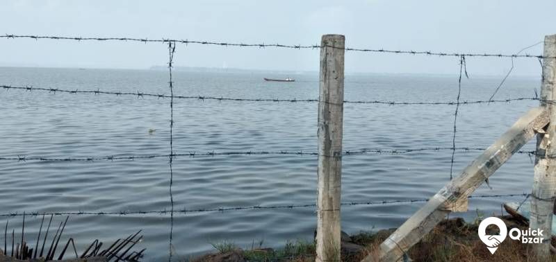 E K M dist tha most beautiful lake vambanadu lake 100 m frontage.