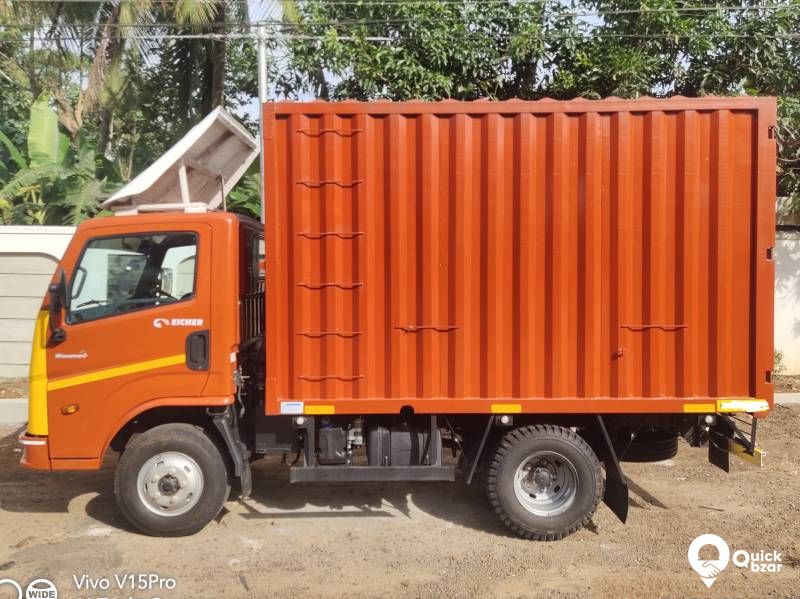 Eicher 2055
