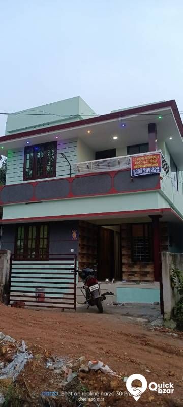 Bedrooms: 4 Bathrooms: 3