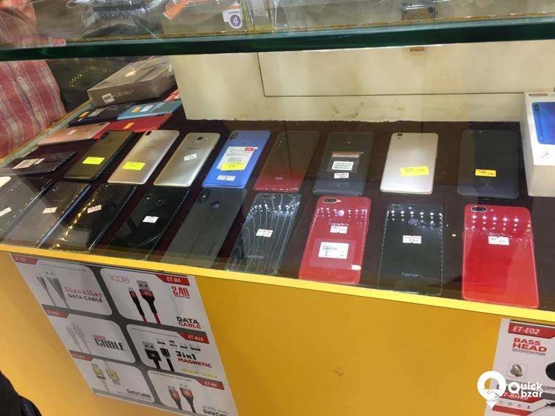 mobco mobiles 7594861137  DOWN TOWN vengara