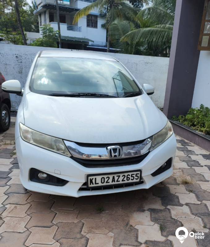 Low km well maintained Honda City Petrol